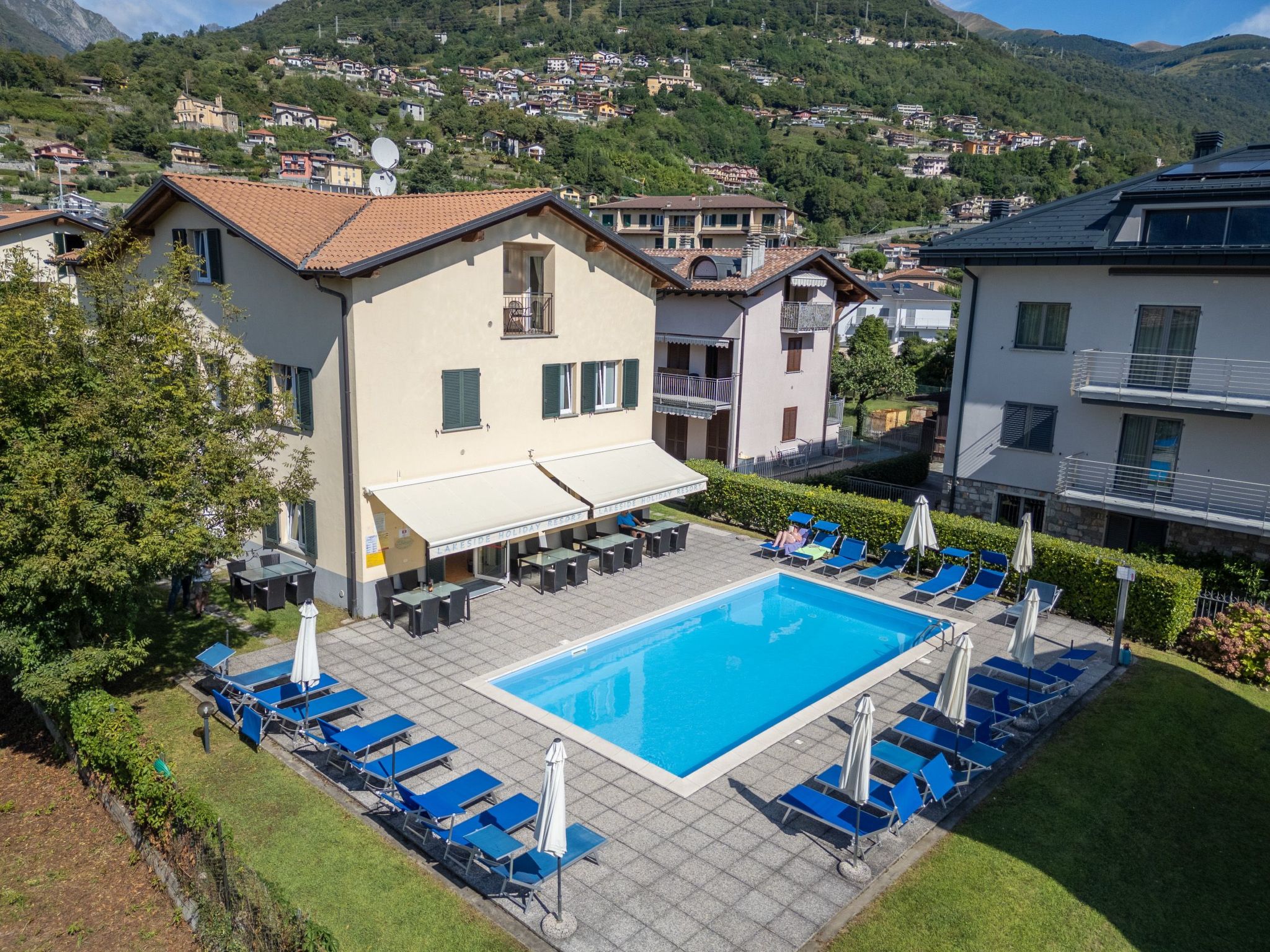 Zwei-Zimmer-Wohnung mit Parkplatz in der Nähe des Strandes-Dedans