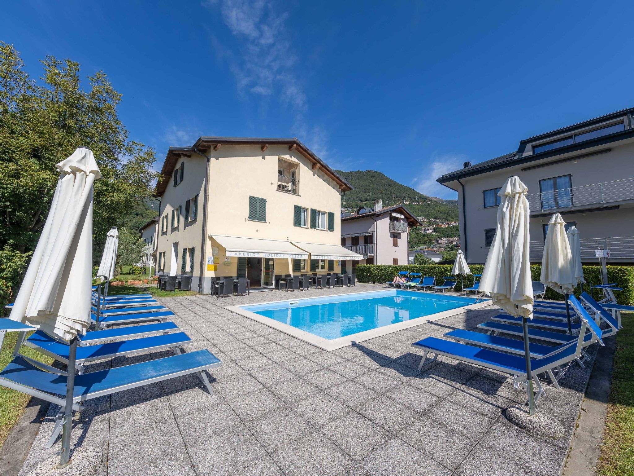 Zwei-Zimmer-Wohnung mit Parkplatz in der Nähe des Strandes-Dedans