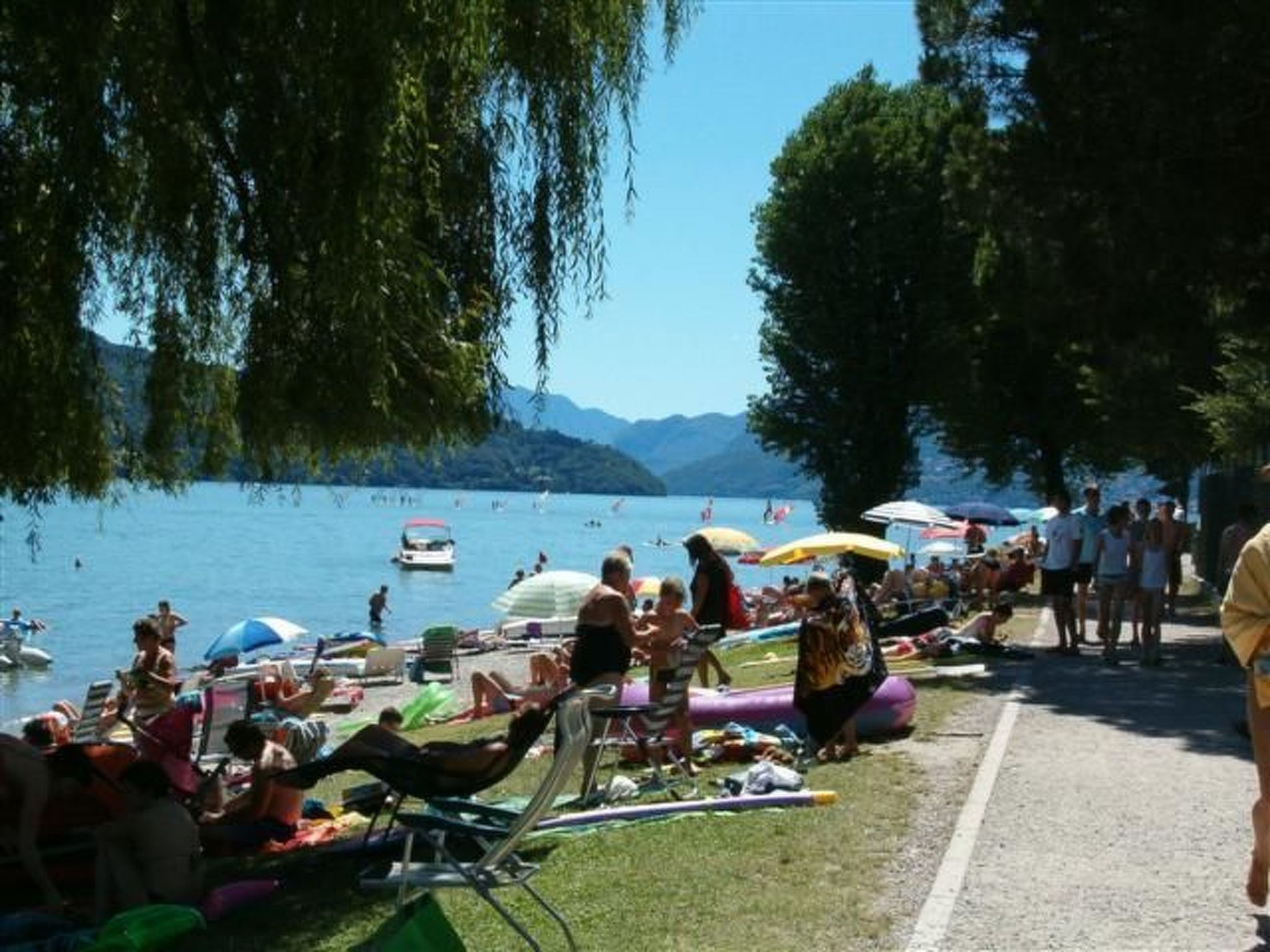 Wohnung in Domaso mit privatem Parkplatz-Binnen