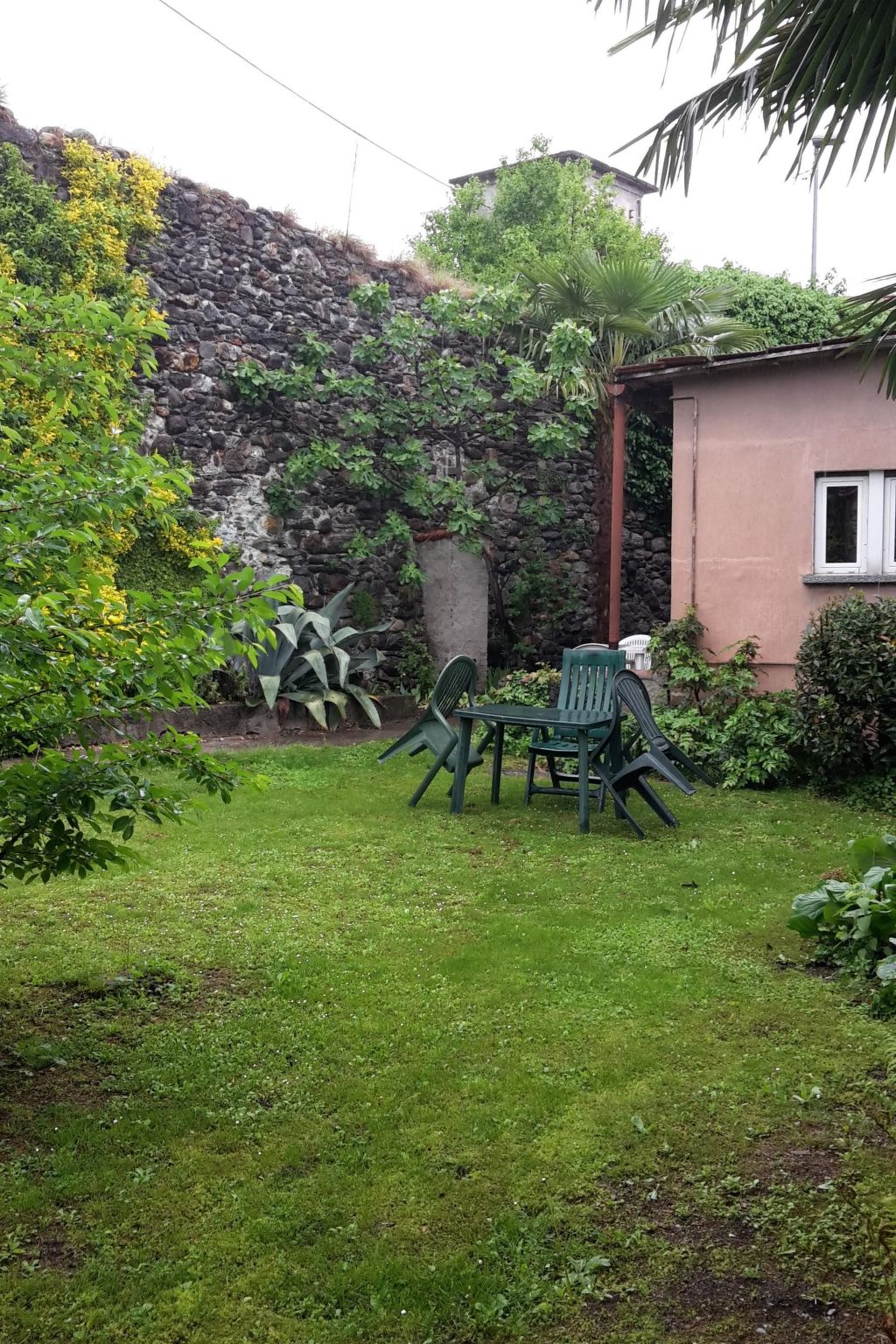 Photo of Ruhig gelegene Ferienwohnung in der Altstadt von Domaso