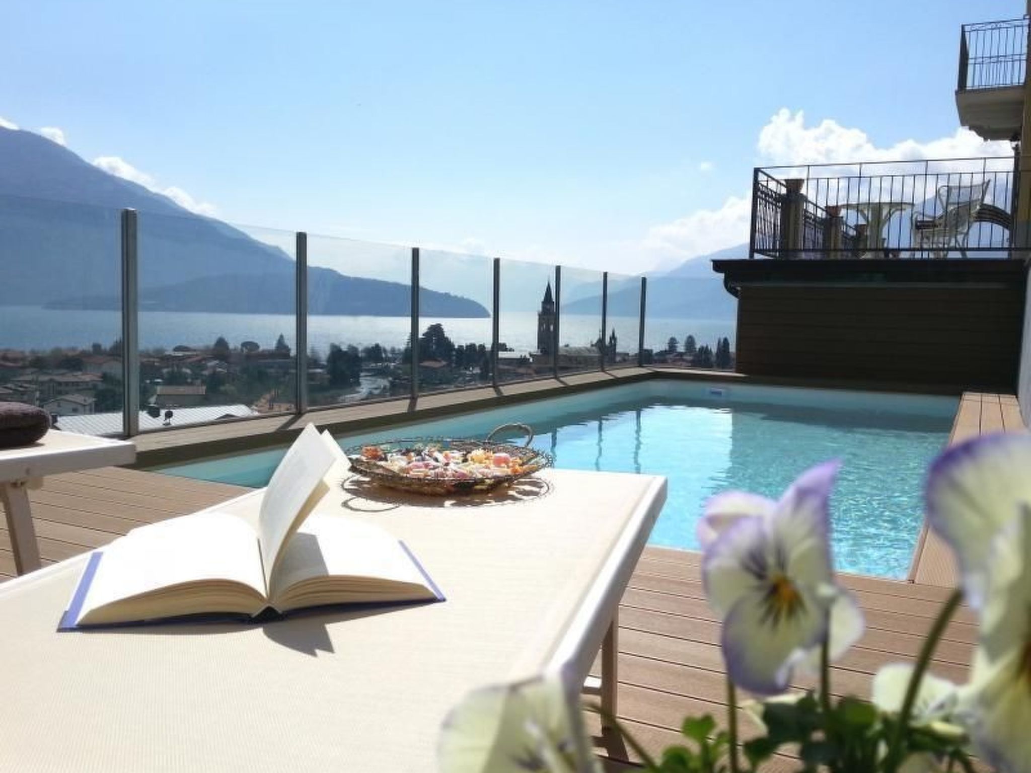 Ferienvilla 'Perla del Lago' mit privatem Pool