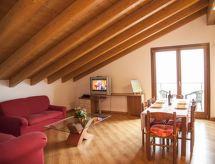 Wohnung "Spaziosa mansarda"