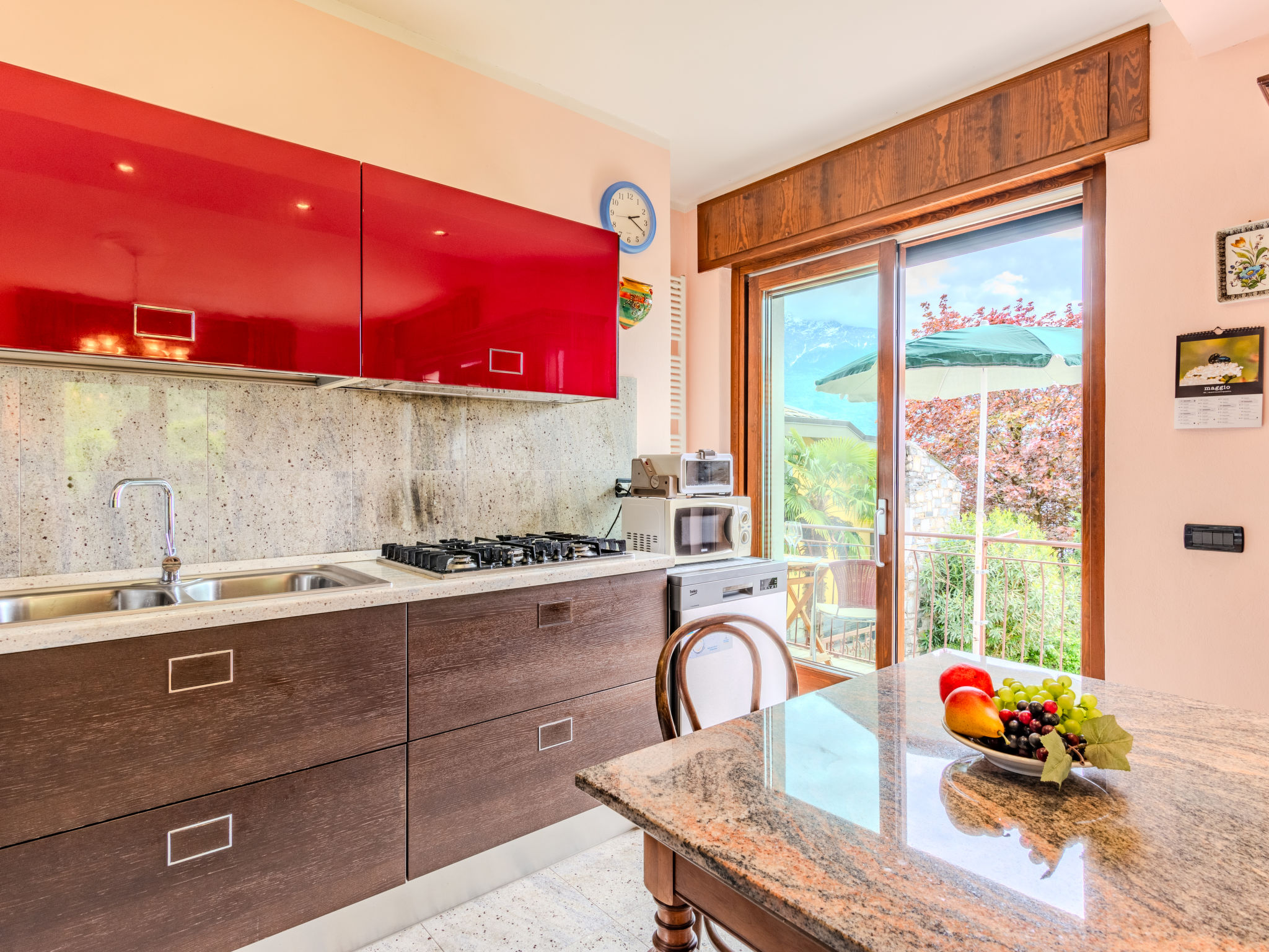 Kitchen / Dining Room