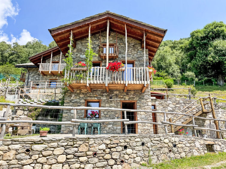 Bergzicht en rust in Baita Mirtillo, Gera Lario in Gera Lario