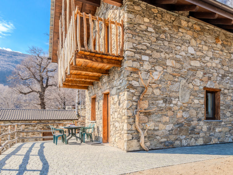 6-persoons vakantiehuis Baita Ribes met meer- en bergzicht in Gera Lario in Gera Lario