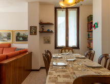 Salice Verde: Ruim vrijstaand huis voor 9 aan het Comomeer - thumbnail 6