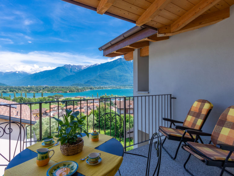 Search and Stay destination Gera Lario, Lombardia - Italy from AU$ 225. Azalea (GLA103)
