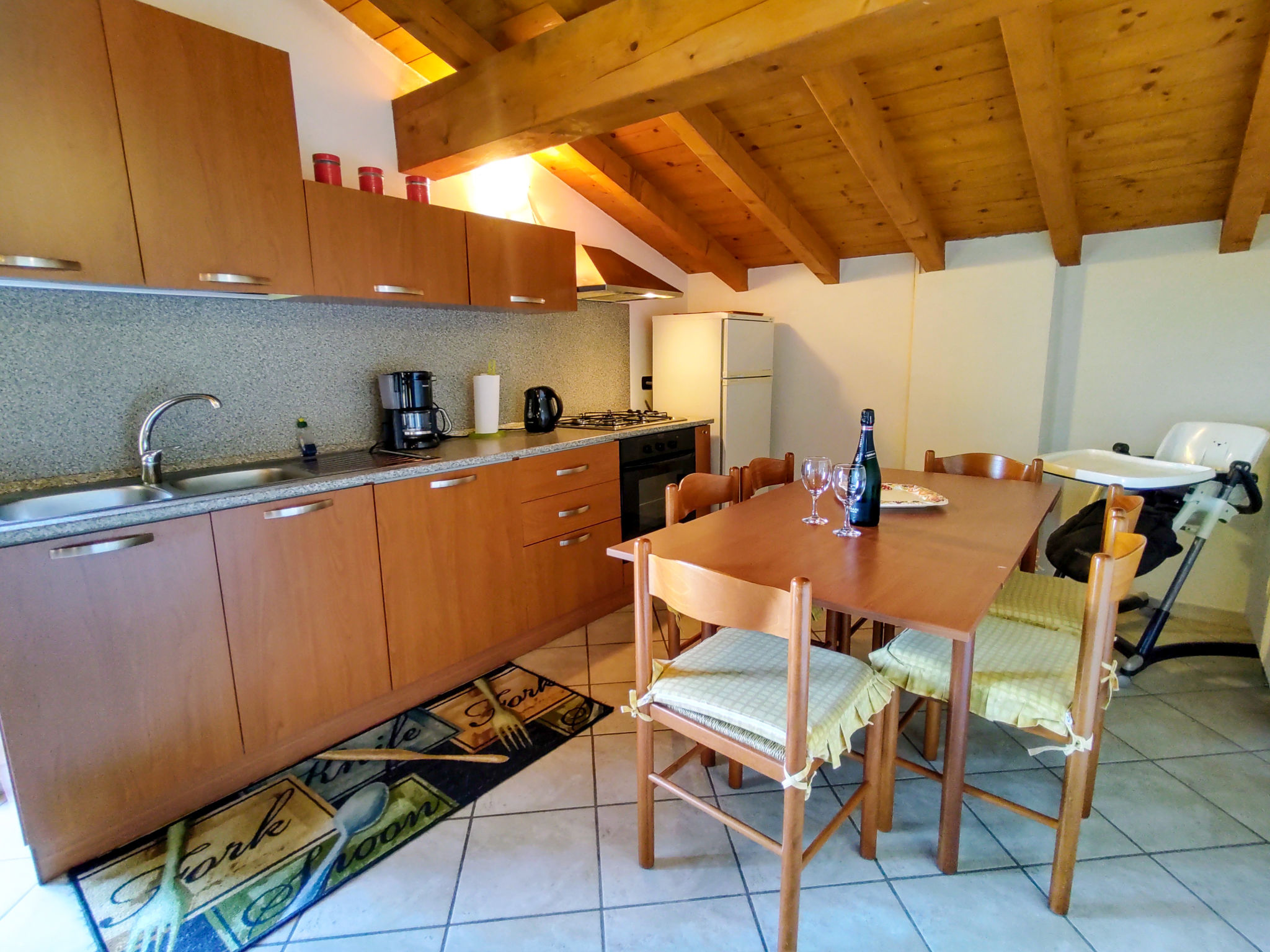 Kitchen / Dining Room