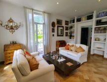 Stijlvol Appartement aan het Comomeer met Gedeelde Parktuin in Mezzegra - thumbnail 6