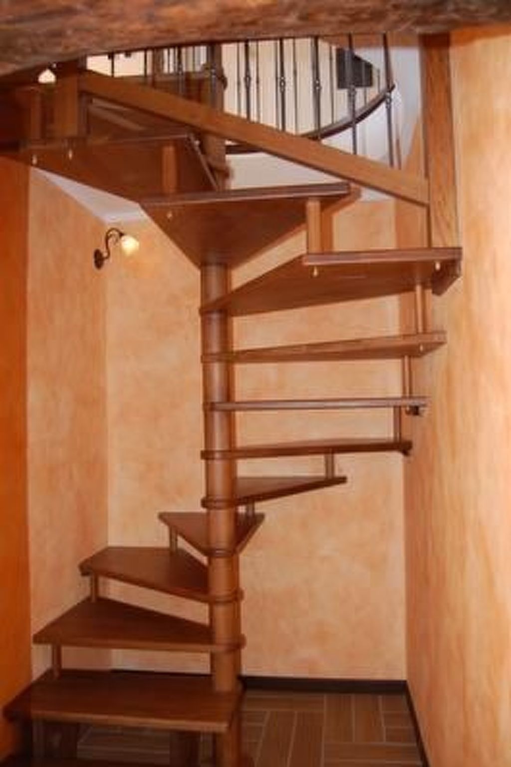 Rustikales Haus in ruhiger Lage mit  Seesicht-Binnen