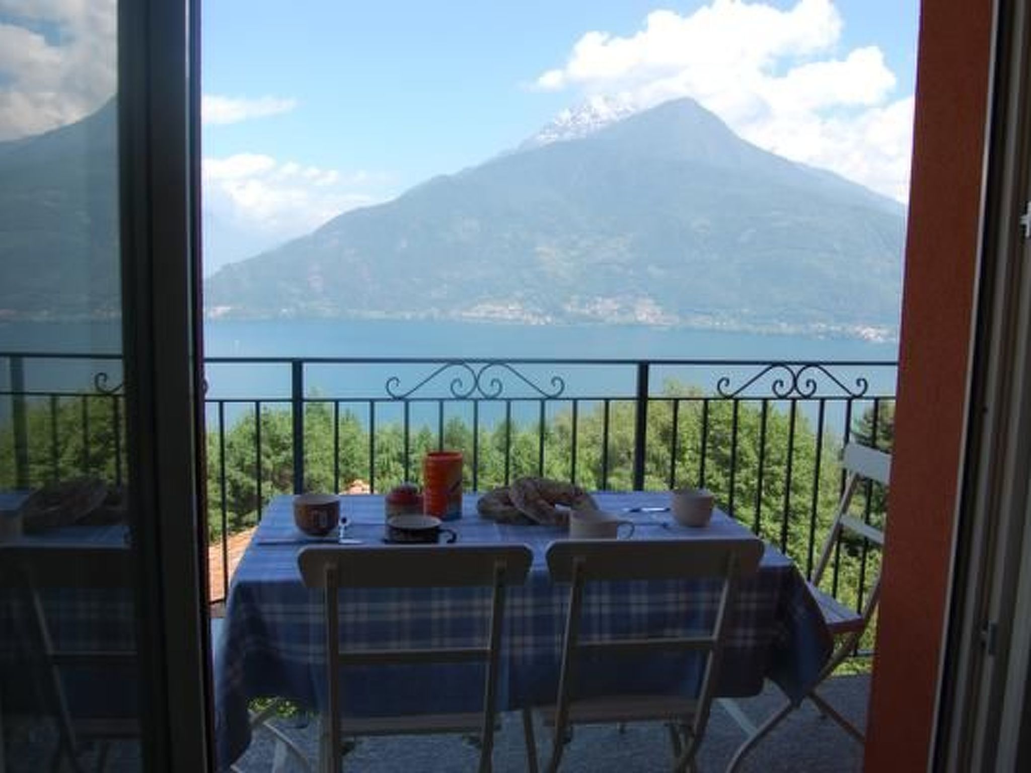 Rustikales Haus in ruhiger Lage mit  Seesicht-Binnen