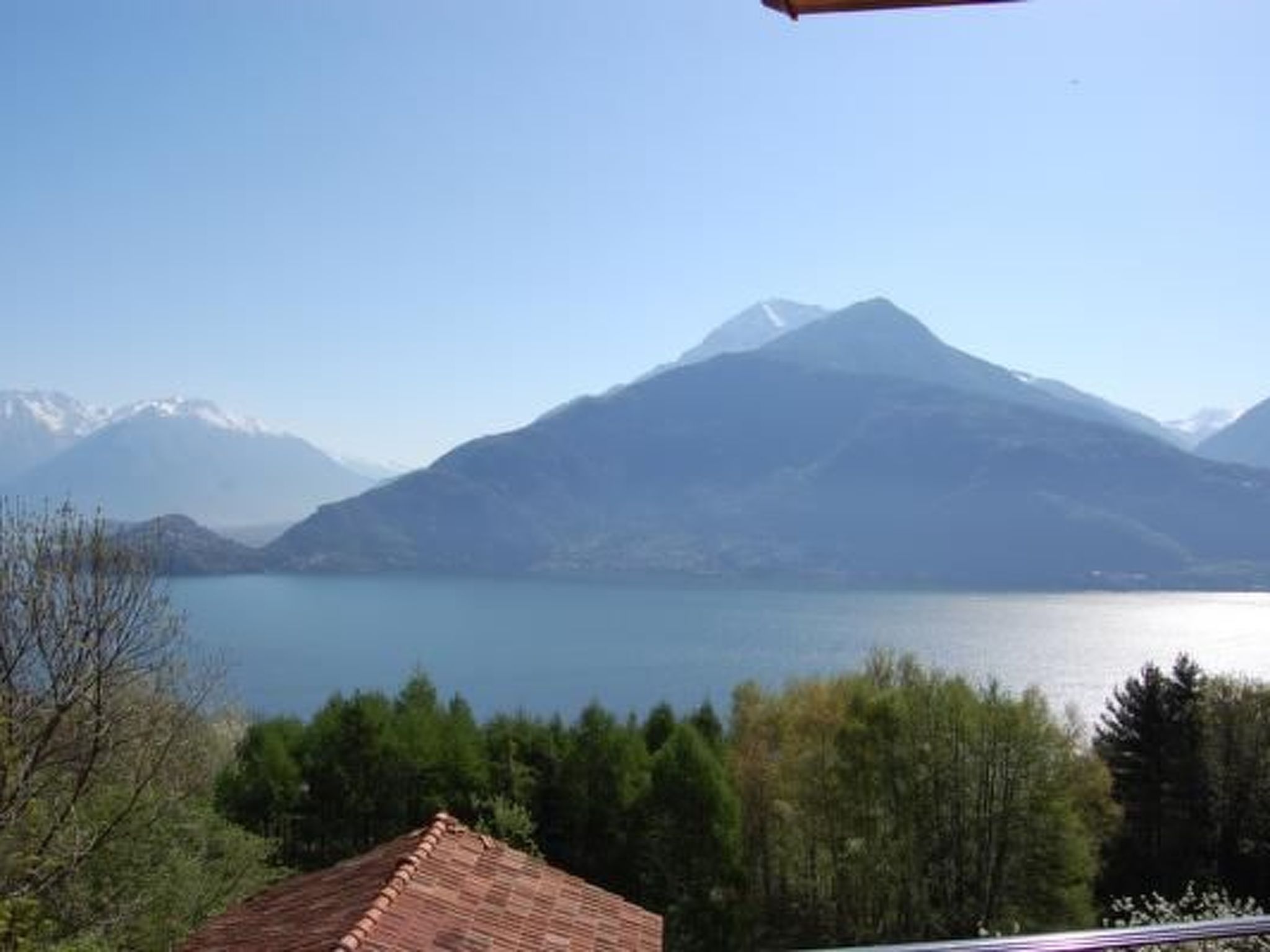 Rustikales Haus in ruhiger Lage mit  Seesicht-Binnen