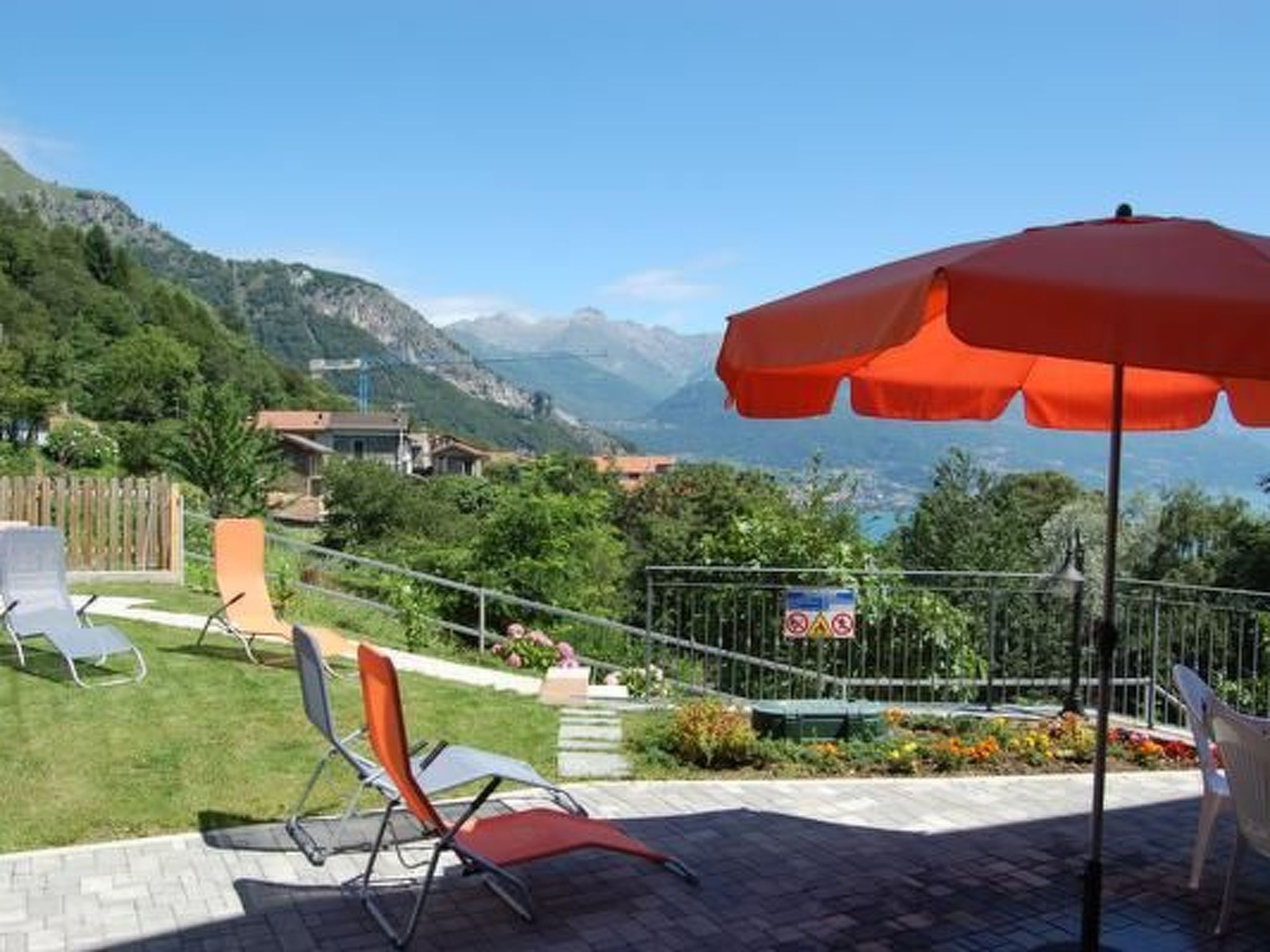 Rustikales Haus in ruhiger Lage mit  Seesicht-Binnen