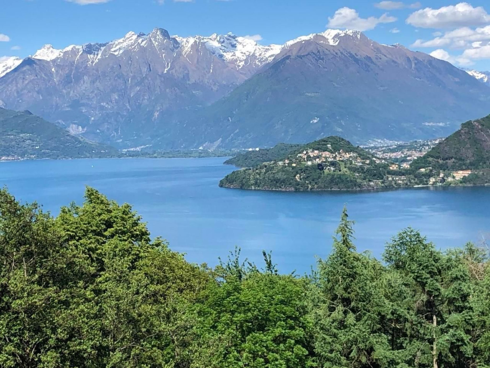 Rustikales Haus in ruhiger Lage mit  Seesicht-Binnen