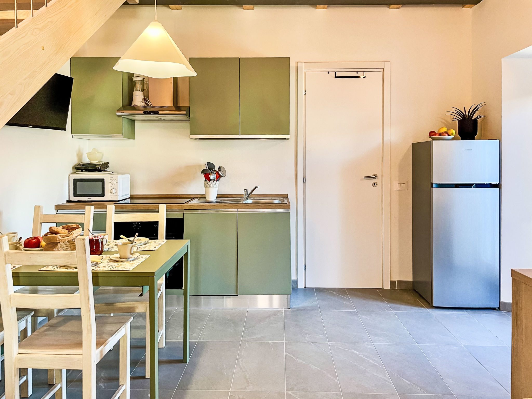 Kitchen / Dining Room