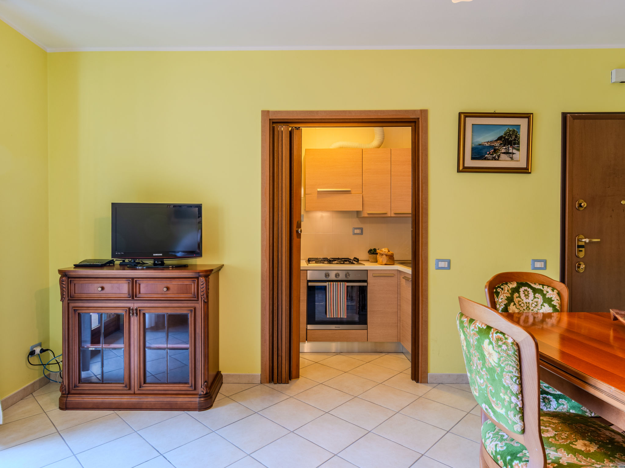 Miralago Guest House-Inside