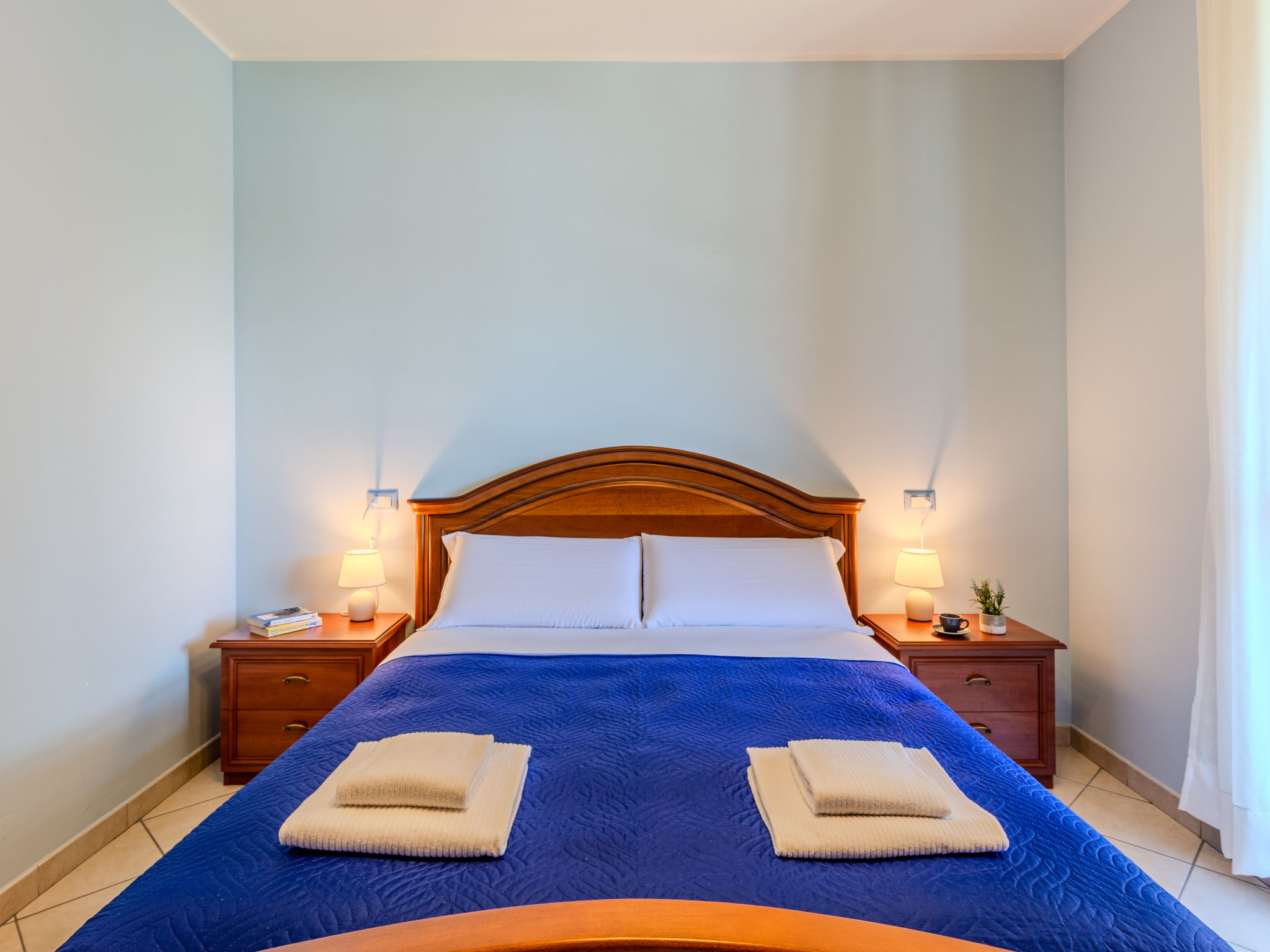 Miralago Guest House-Inside