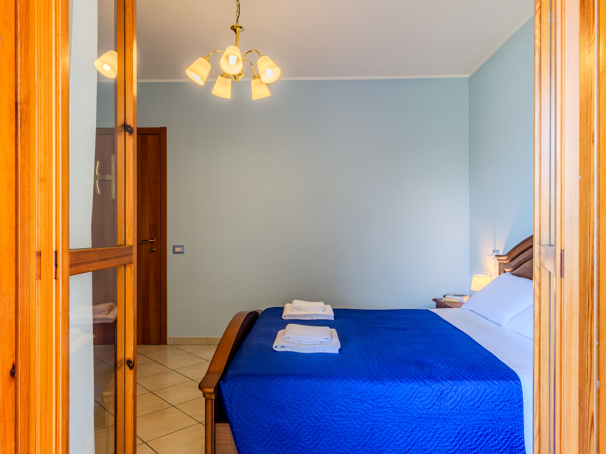 Miralago Guest House-Inside