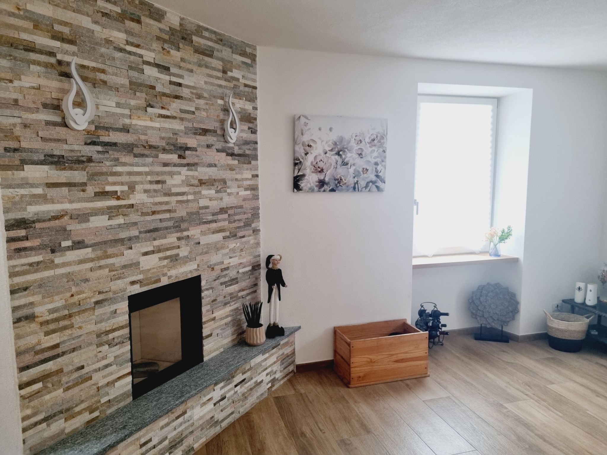 LoSteLaDa-Image-tags.info