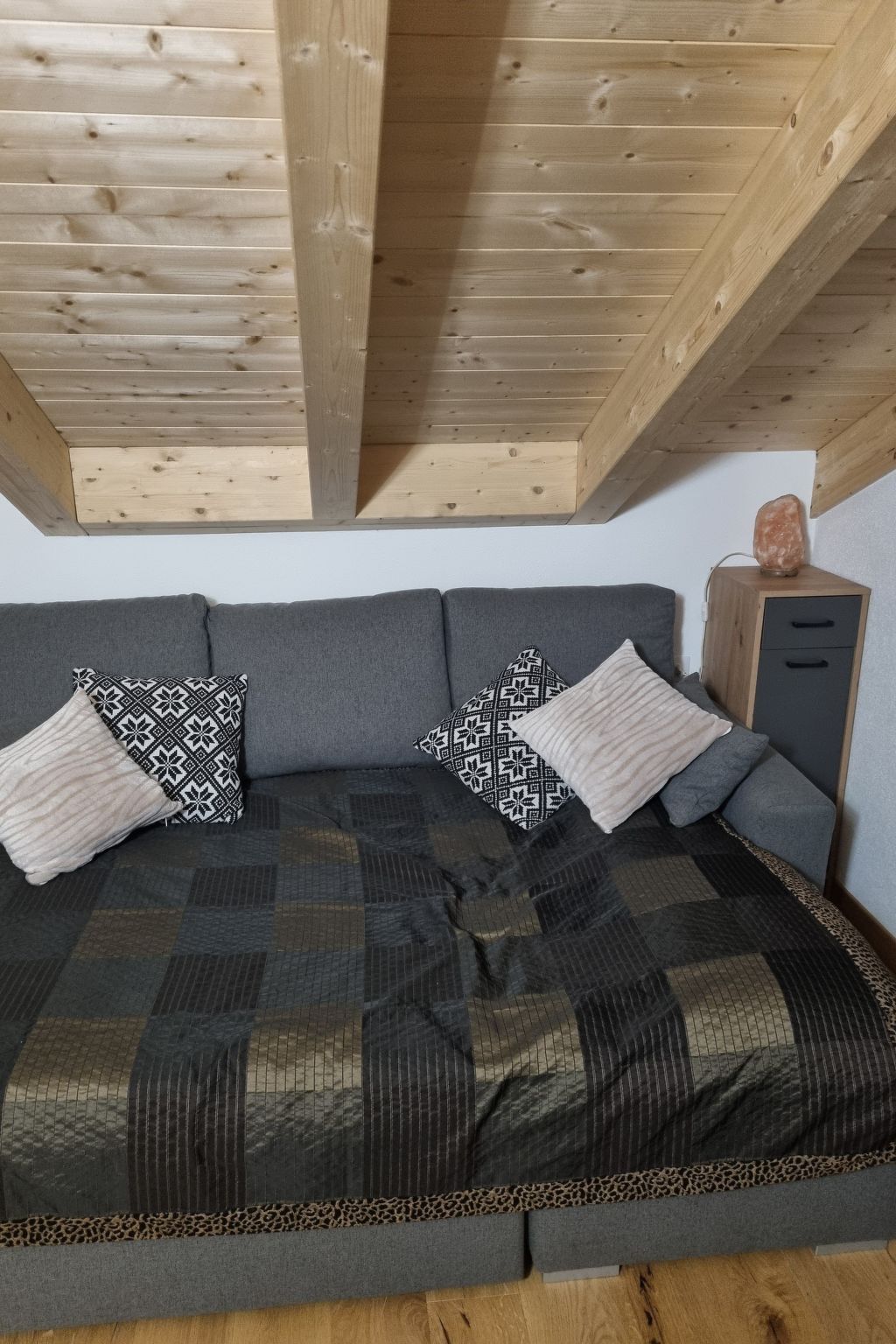 LoSteLaDa-Image-tags.info