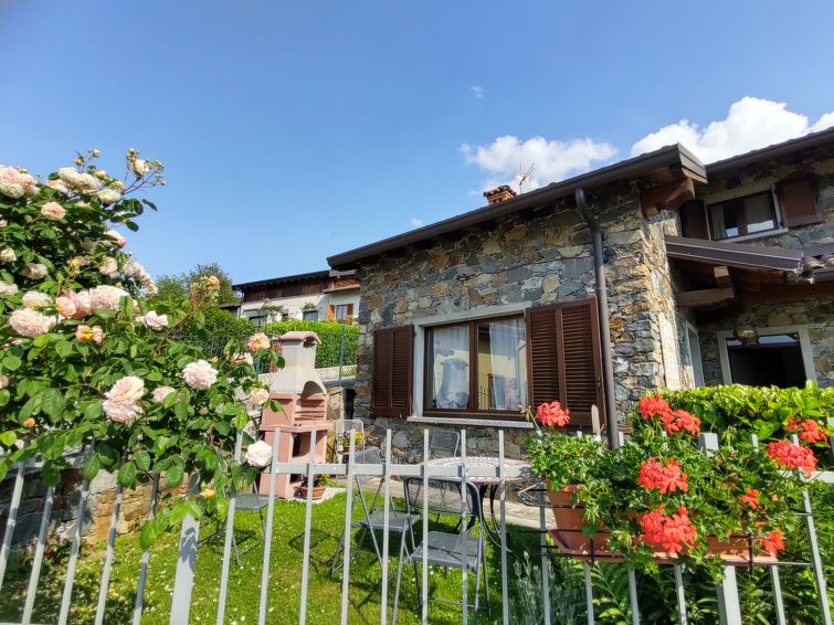 Search and Stay destination Colico Piano, Lombardia - Italy from AU$ 219. Rustico Belvedere