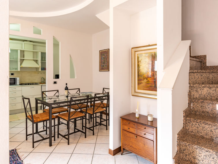 Search and Stay destination Colico Piano, Lombardia - Italy from AU$ 219. Boni ferias