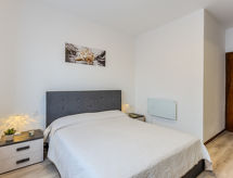 Rustiek appartement aan het Comomeer in Dorio met panoramisch uitzicht - thumbnail 5