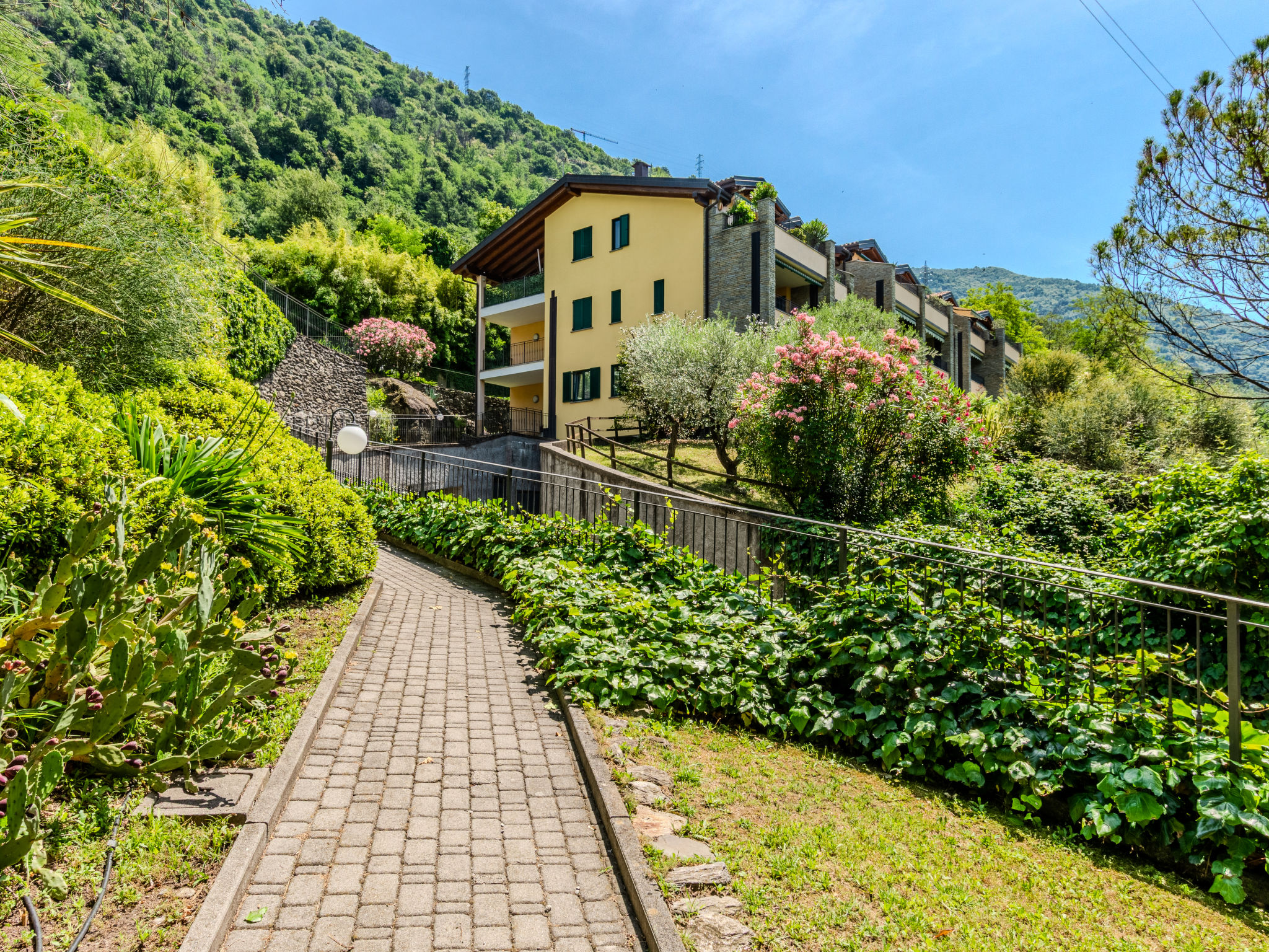 Lake View Penthouse - Buiten