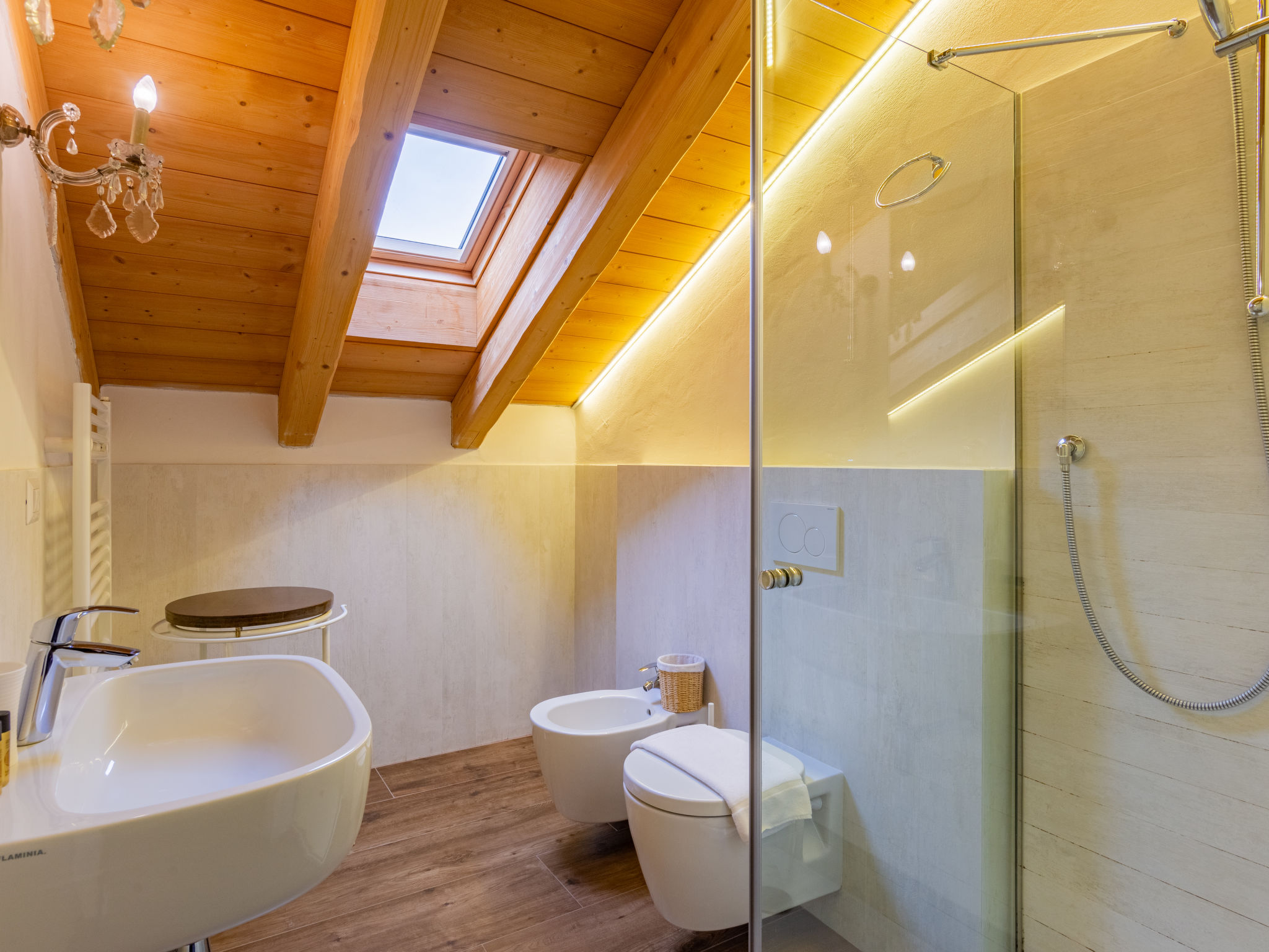Bathroom / Wellness