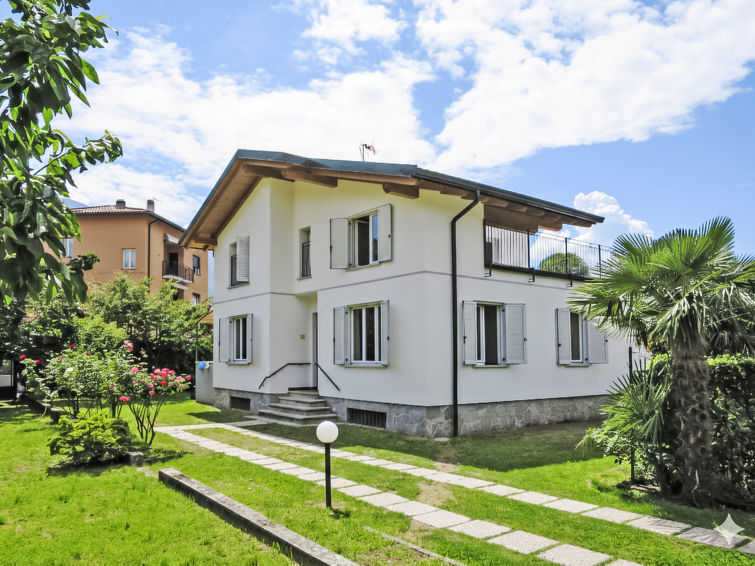 Privézwembad en ruimte voor 12 personen in Dervio: Villa Giulia in Dervio