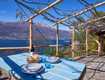 Holiday home Oro del Lario