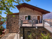 Holiday home Oro del Lario