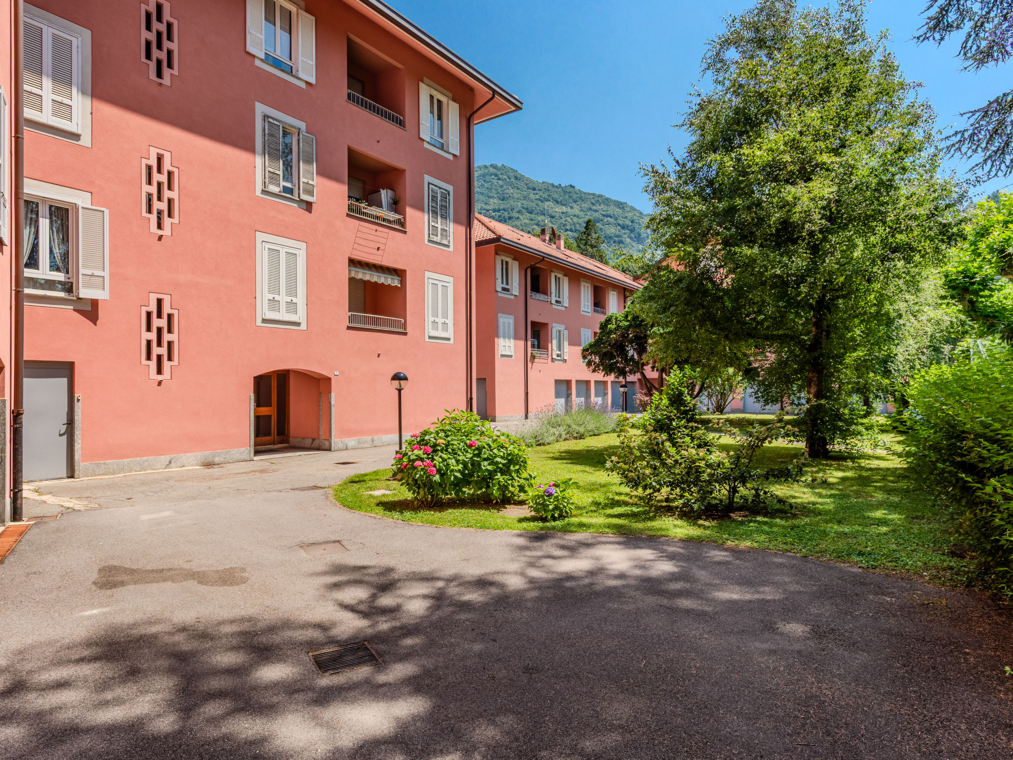 Condominio dei Giardini-Buiten