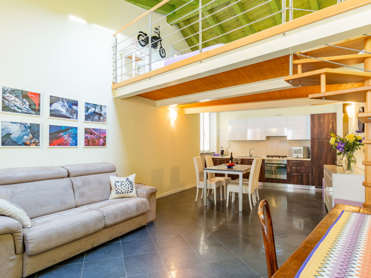 Search and Stay destination Bellano, Lombardia - Italy from AU$ 276. Baby