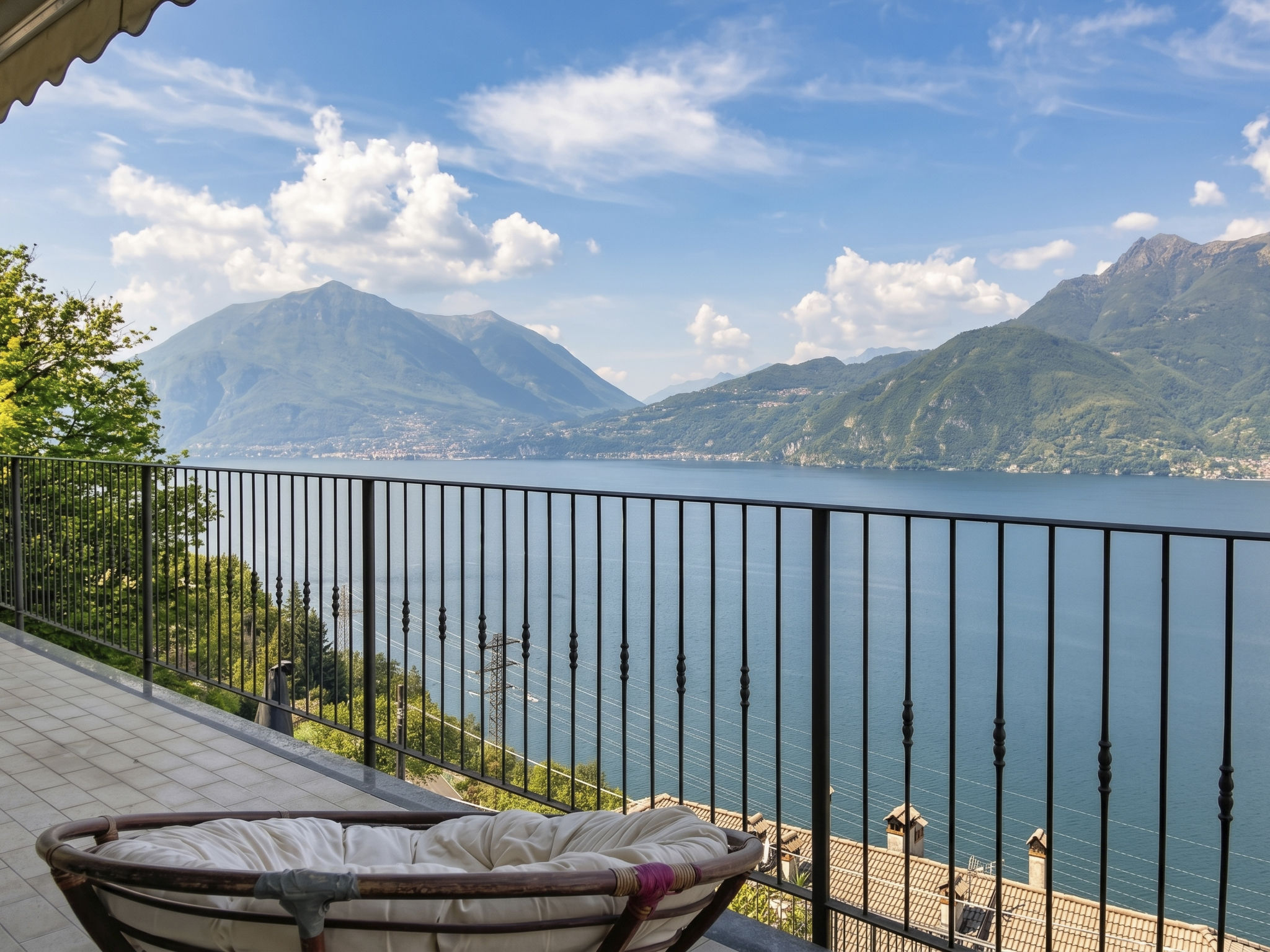 Photo of Riflesso del Lario