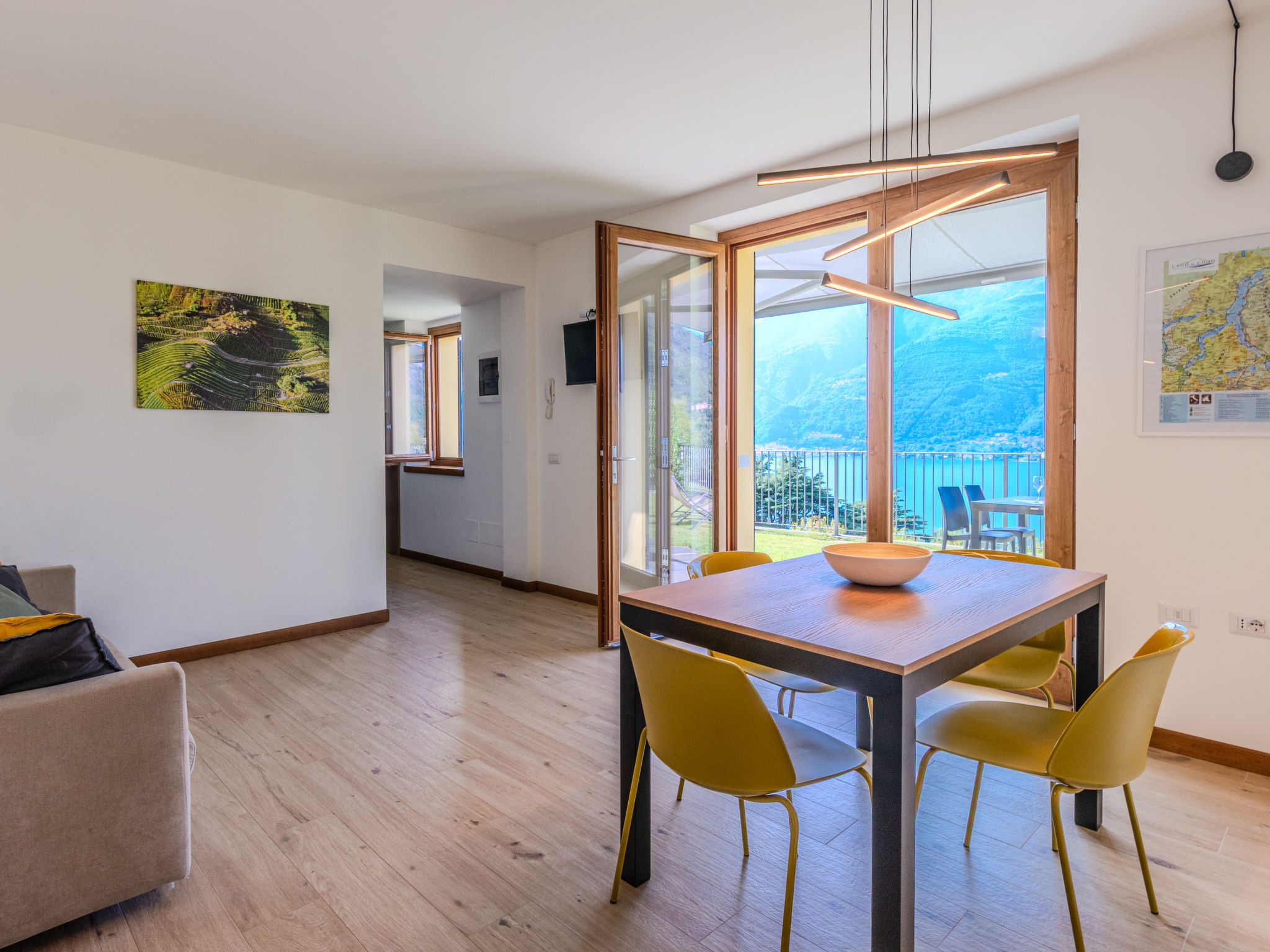 La Terrazza sul Lago-Inside