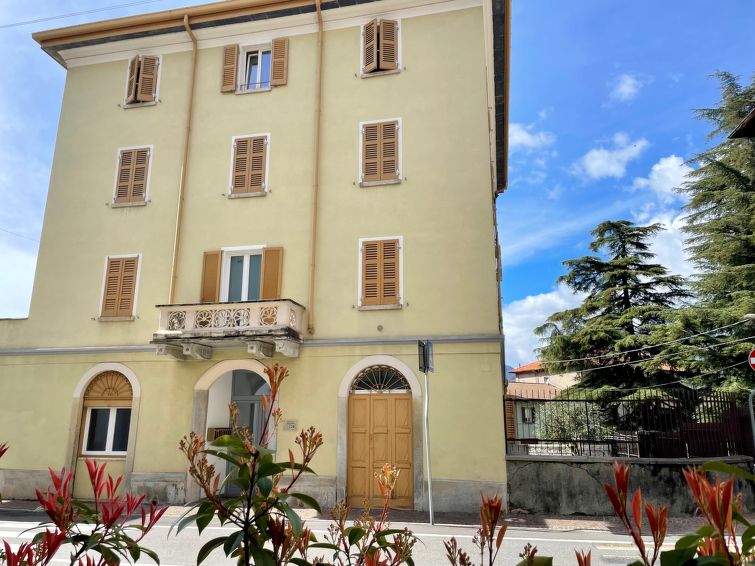 Bina Apartment in Bellano