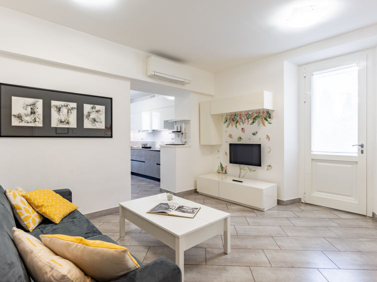Bina Apartment in Bellano