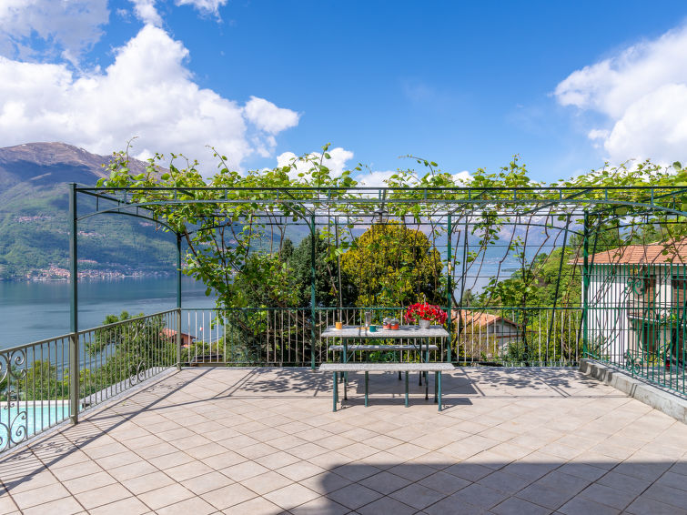 Glicine Apartment in Varenna