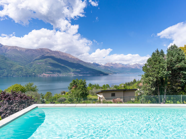 Search and Stay destination Regoledo, Lombardia - Italy from AU$ 226. Ortensia