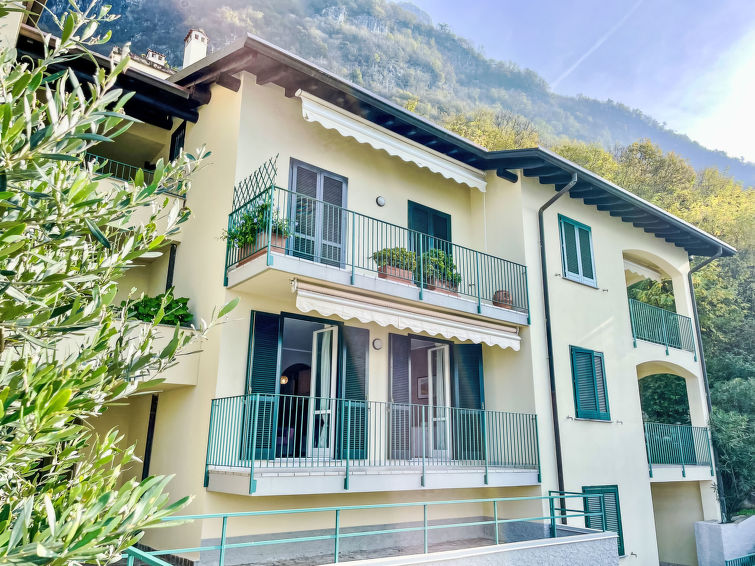 Lella Apartment in Varenna