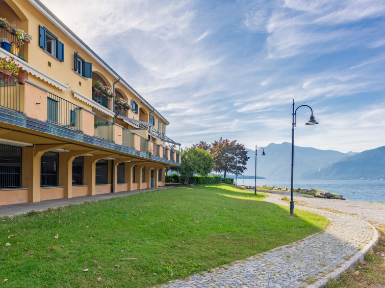 Search and Stay destination Lierna, Lombardia - Italy from AU$ 477. Punta Grumo B17