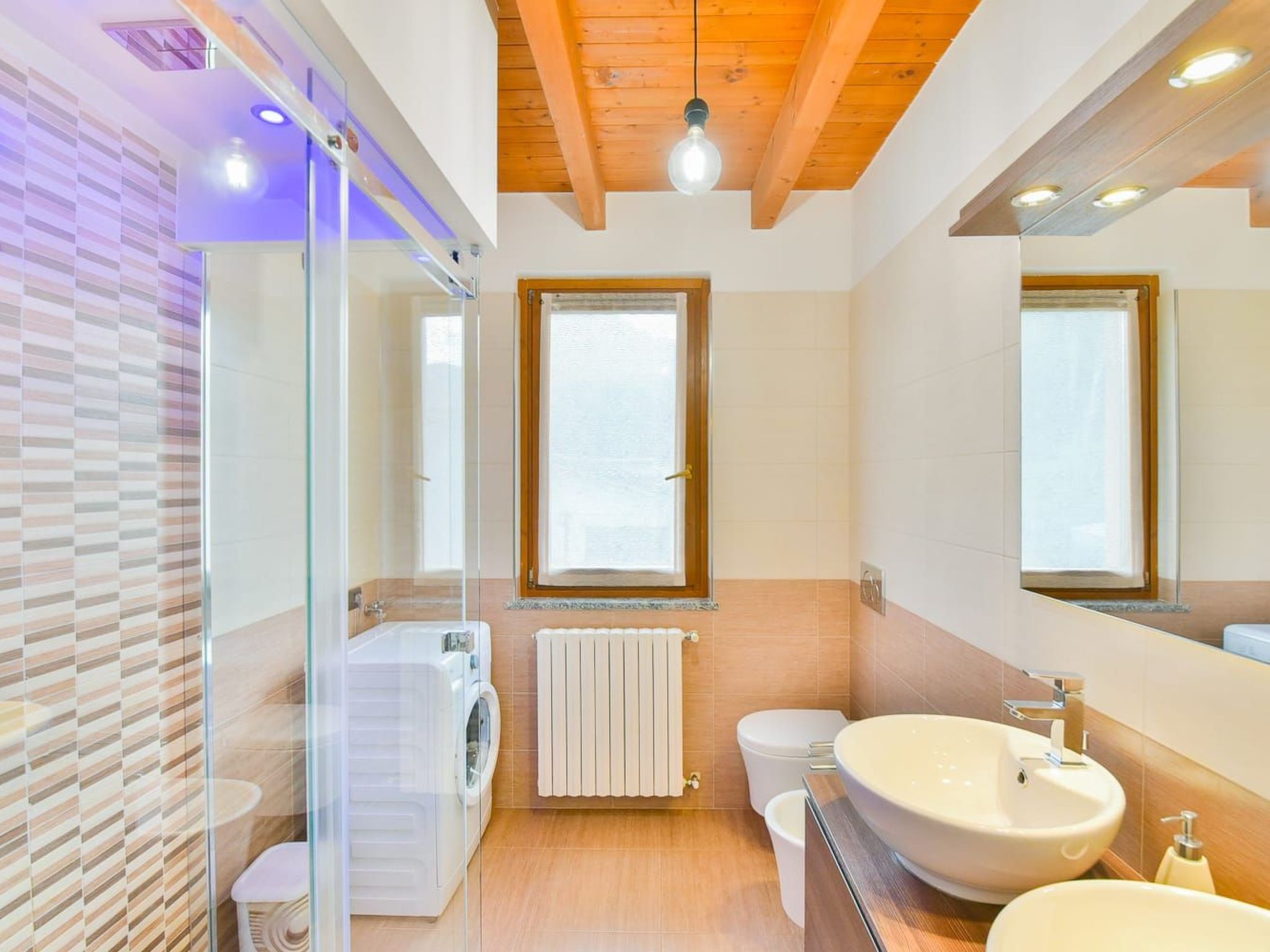 Jane e Jolie Haus privates Schwimmbad und Jacuzzi-Binnen