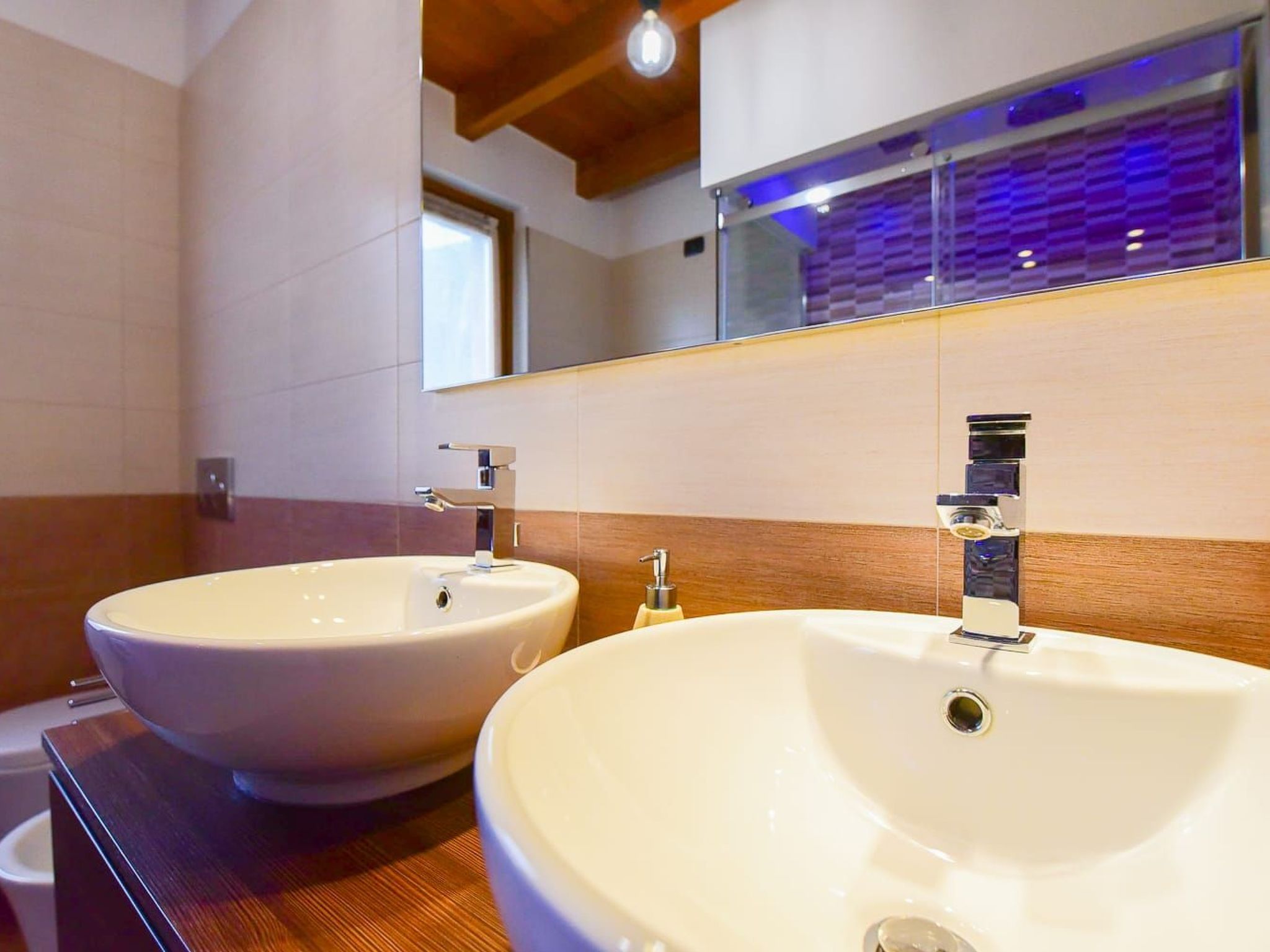 Jane e Jolie Haus privates Schwimmbad und Jacuzzi-Binnen