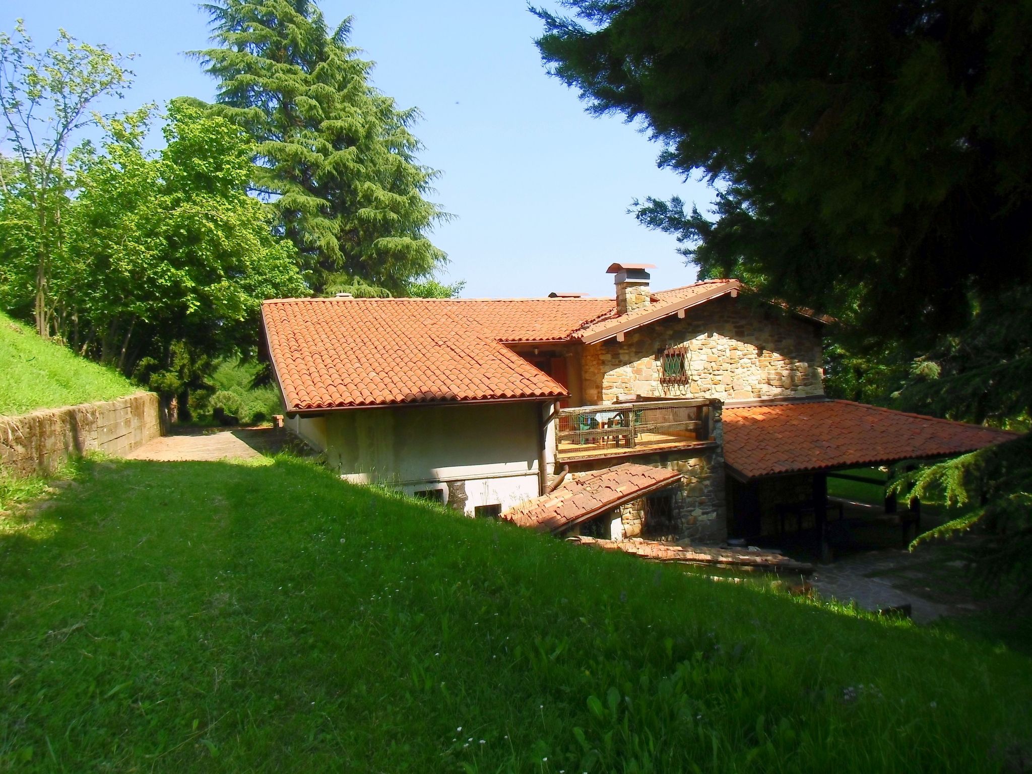 TaiObe - Fröhliches Partyhaus