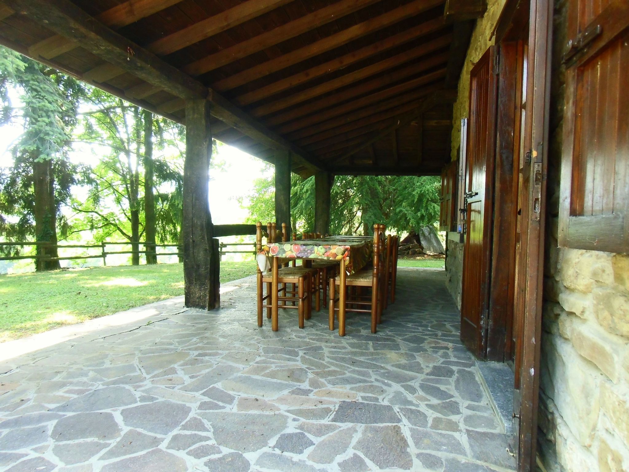 TaiObe - Fröhliches Partyhaus-Image-tags.info