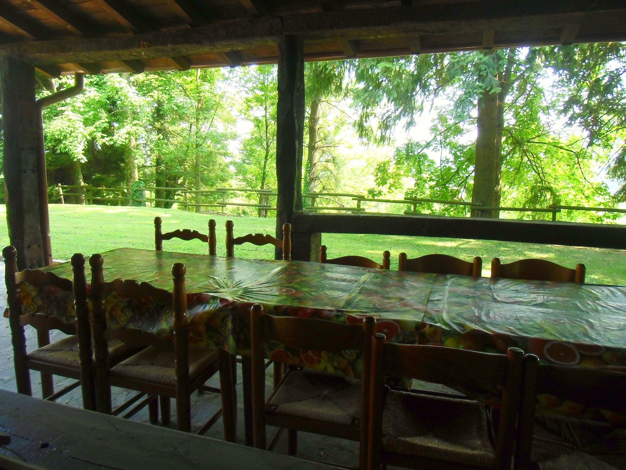 TaiObe - Fröhliches Partyhaus-Image-tags.info