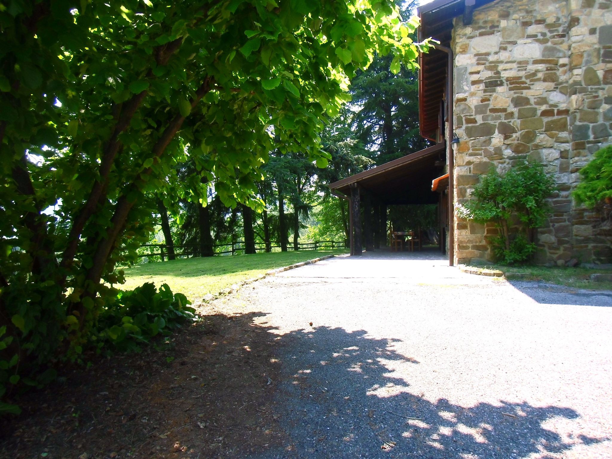 TaiObe - Fröhliches Partyhaus-Image-tags.info