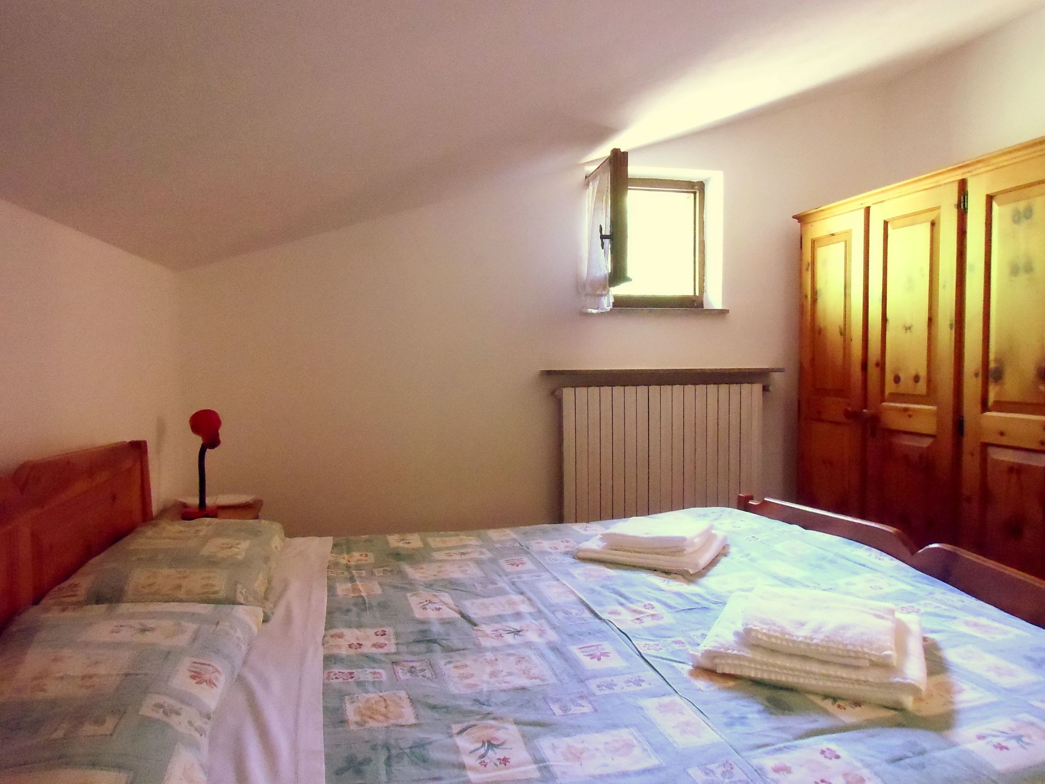 TaiObe - Fröhliches Partyhaus-Image-tags.info