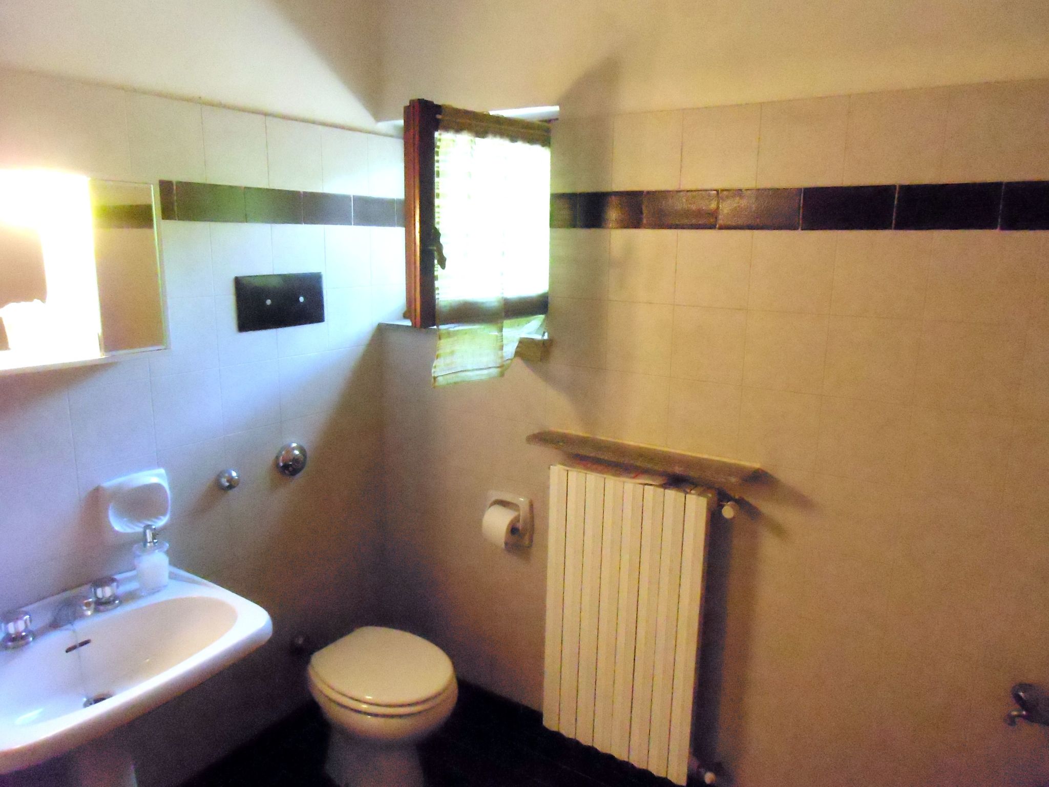 TaiObe - Fröhliches Partyhaus-Image-tags.info